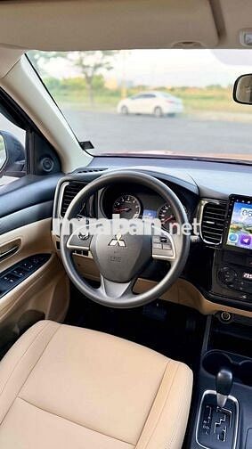 Mitsubishi Outlander 2016 Đỏ 79.000km