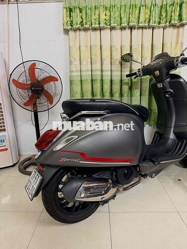 Piaggio Vespa Sprint Nữ Xám ghi