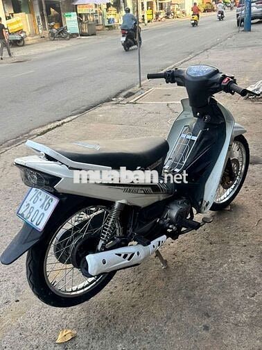 Yamaha Sirius Trắng xanh