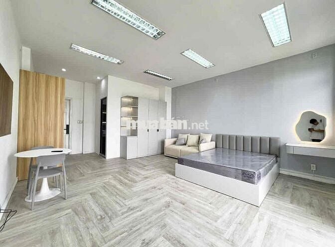 CĂN HỘ BALCON 1 PHÒNG NGỦ, MỚI 100% NGAY LÝ THƯỜNG KIỆT