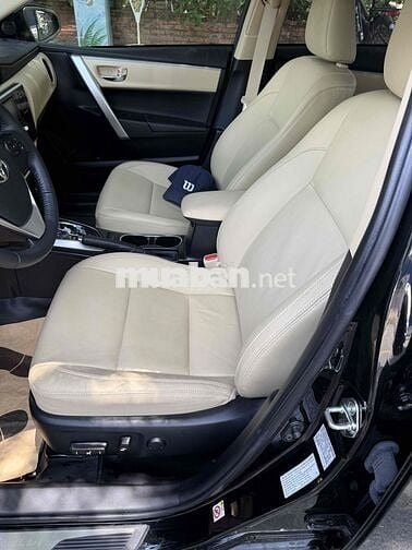 Toyota Corolla Altis 2019 Đen 1500 km,như xe mới