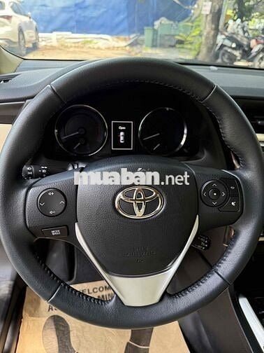 Toyota Corolla Altis 2019 Đen 1500 km,như xe mới