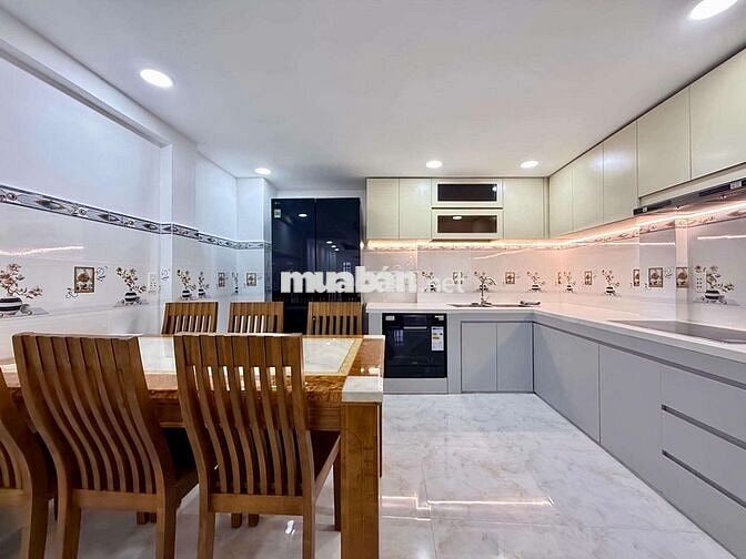 30/5 mai văn vĩnh hẻm xe hơi.dt.4x17m 2 lầu 2 phòng ngủ 
