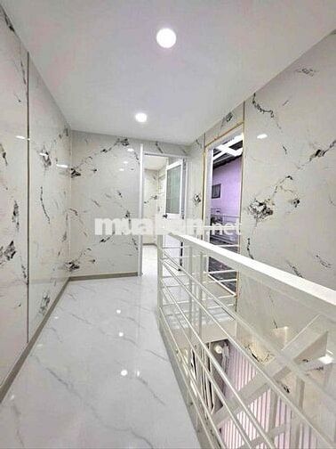 🔔🔔🔔nhà đẹp 1 lầu vào ở liền gần đường lớn xe hơi🔔🔔🔔