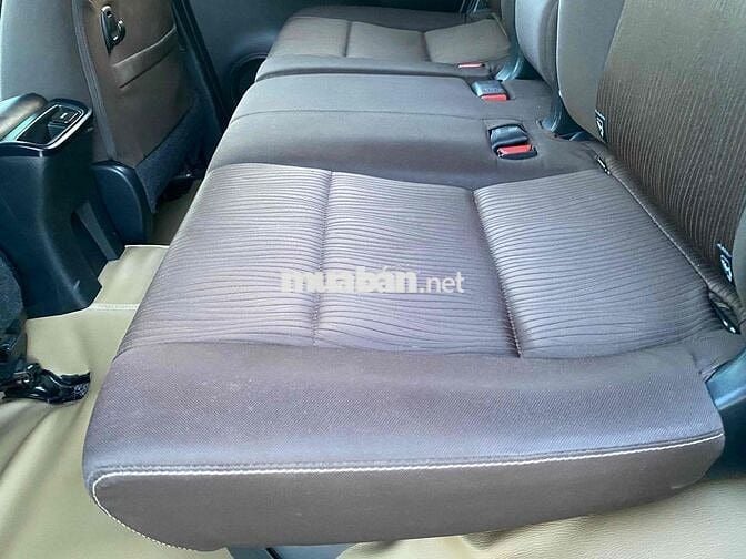 Toyota Fortuner 2019 Dầu Bạc 7 chỗ