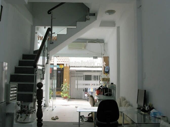 Cho thuê mặt bằng và văn phòng Q10