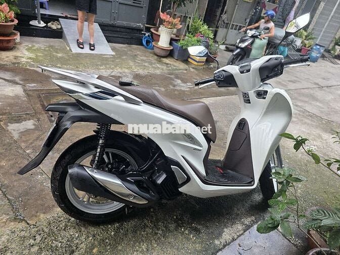 Honda SH160i ABS 2023 Trắng ngọc 11.400 km