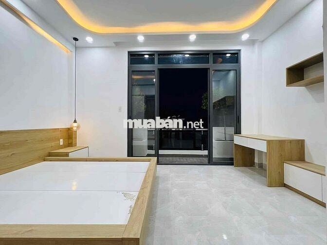 Nhà đẹp- sang- hiện đại, 5 phòng ngủ lớn, 5 lầu, Bình Thạnh