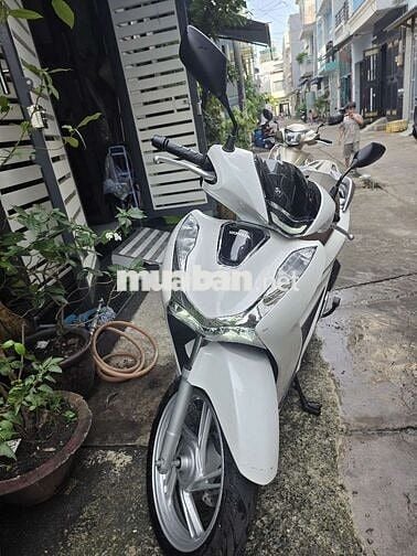 Honda SH160i ABS 2023 Trắng ngọc 11.400 km