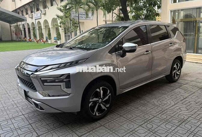 Mitsubishi Xpander Premium 2022 Bạc 46000 km