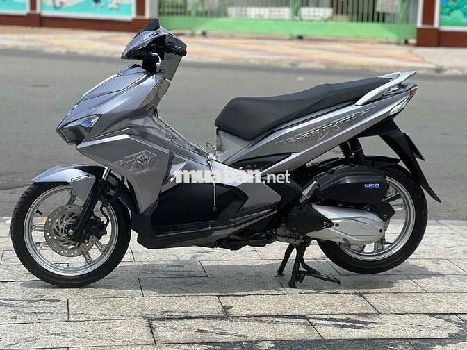 Honda AirBlade 125 2019 Bạc Đen Smartkey