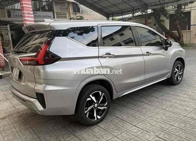 Mitsubishi Xpander Premium 2022 Bạc 46000 km