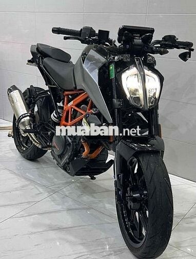 KTM DUKE 390