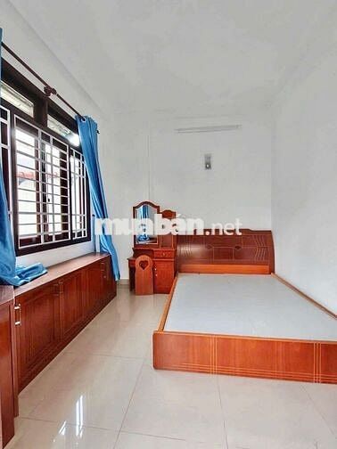 Nhà 1 Trệt 3 Lầu 6PN Hẻm Xe Hơi Đường Nguyễn Thị Thập