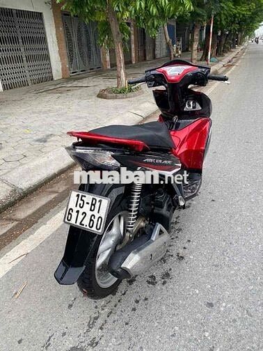 Honda Airblade chính chủ đời cao êm đẹp mê ly