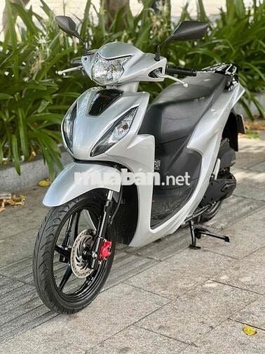 Honda Vision 2022 Bản đặc biệt Smartkey Bạc