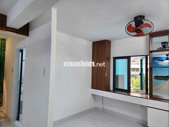 BÁN CĂN HỘ CC THANG MÁY TẦNG TRỆT  LÔ GÓC 2 MẶT TIỀN,DTSD 120M2,7,5 TỶ
