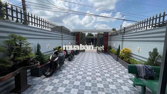 NHÀ MẶT TIỀN ĐƯỜNG NHỰA XE TẢI – KINH DOANH  – CHỈ 3,5 TỶ |