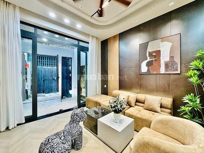 ⭐️Nhà 3 lầu tuyệt đẹp cao cấp hẻm Quang Trung, P10, đối diện Vincom