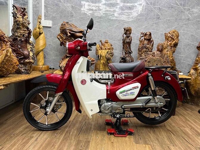 Honda Cub 50cc 2024 chính chủ biển SG máy êm ru