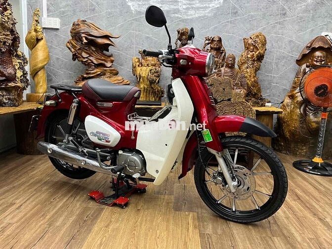 Honda Cub 50cc 2024 chính chủ biển SG máy êm ru