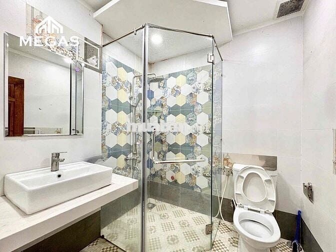 STUDIO FULL NỘI THẤT CÓ BAN CÔNGGG GẦN UFM