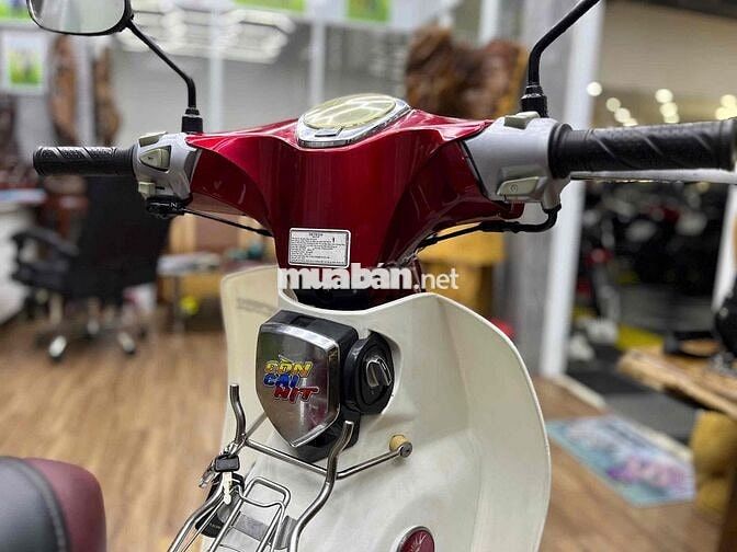 Honda Cub 50cc 2024 chính chủ biển SG máy êm ru