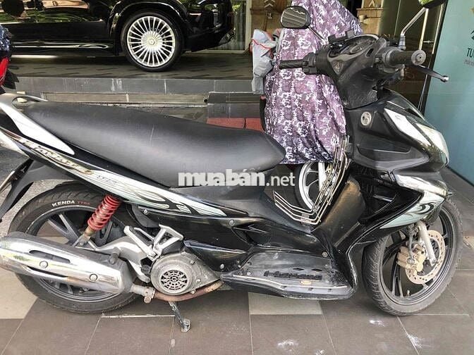 Suzuki Hayate xe tay ga màu Đen