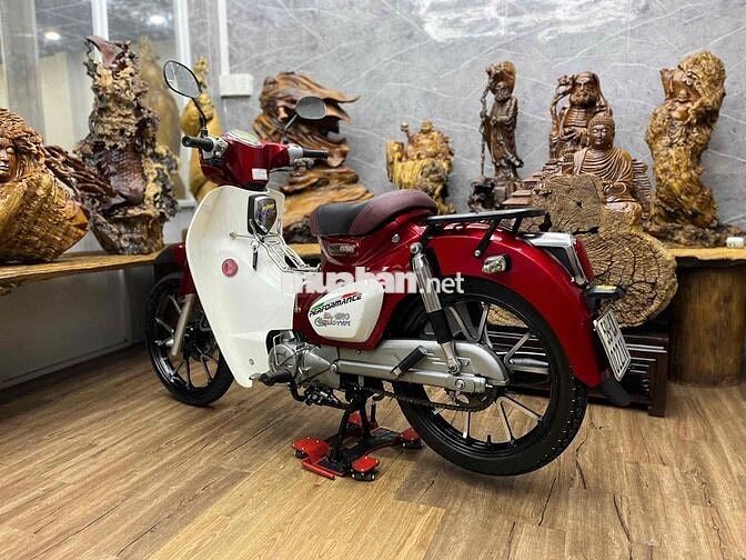 Honda Cub 50cc 2024 chính chủ biển SG máy êm ru