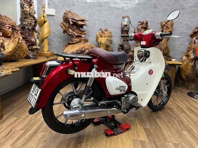 Honda Cub 50cc 2024 chính chủ biển SG máy êm ru