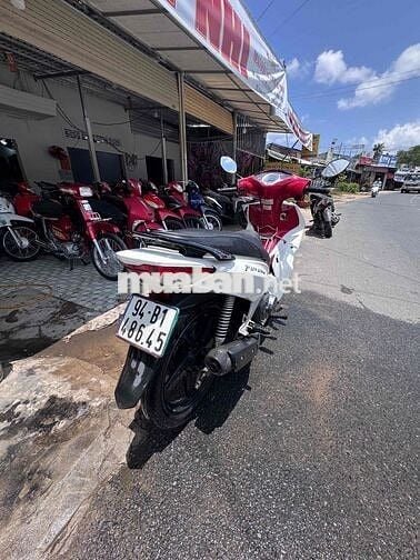 Honda Future 2023 Trắng đỏ Zin êm