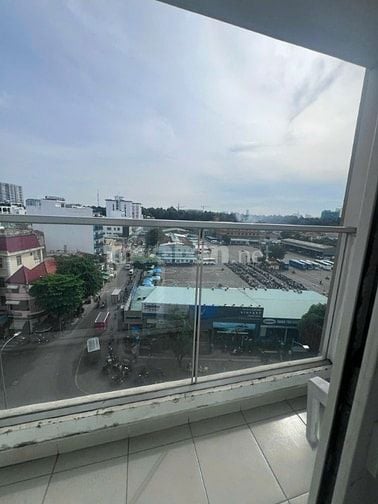 Cho thuê căn hộ office 70m2 - lầu 4 tại Sky Center  số 5 Phổ Quang
