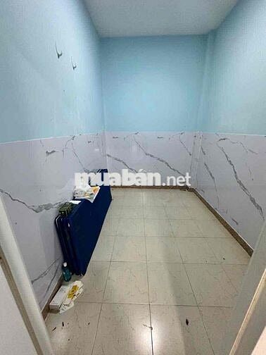 Nhà Nguyên Căn 3Pn + 3WC Gần Q1