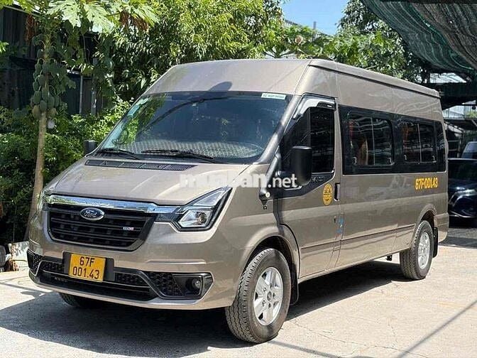 Ford Transit 2022 Vàng cát Việt Nam