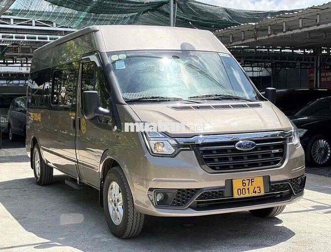 Ford Transit 2022 Vàng cát Việt Nam