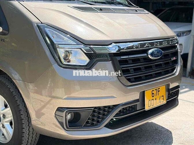 Ford Transit 2022 Vàng cát Việt Nam
