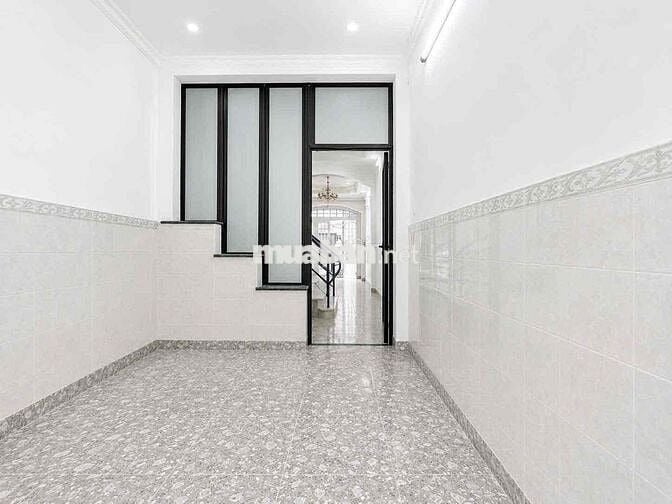 Cho thuê nhà nguyên căn Đường Nguyễn Thượng Hiền Quận BT