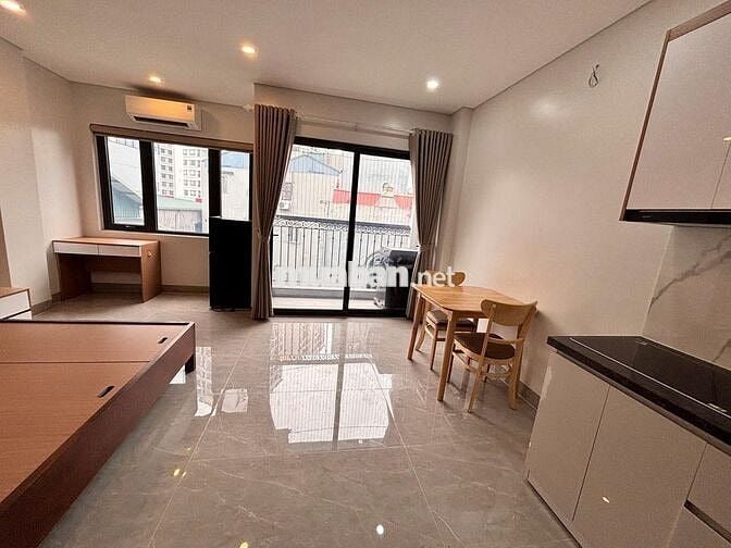 Studio 38m2 cạnh Ngoại Giao Đoàn, máy giặt riêng ban công lớn 