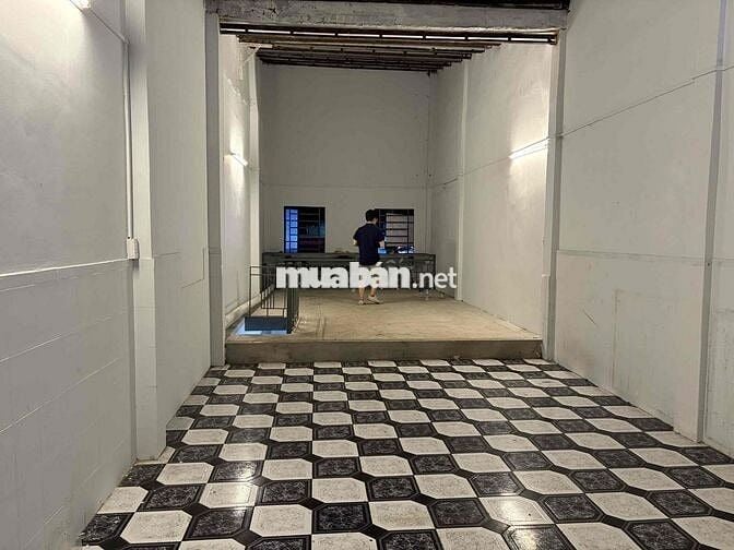 THUÊ NHÀ MẶT TIỀN KÊNH NƯỚC ĐEN