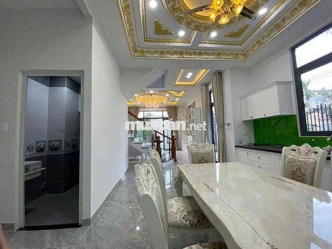 Nhà mái Thái mới 100% 1/Nguyễn Chí Thanh vào 30m.nhựa 4m