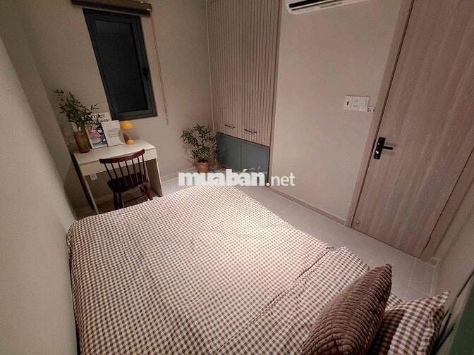 Cho thuê căn 1pn tách bếp thang máy giặt riêng full nt Nguyễn Trãi Q1