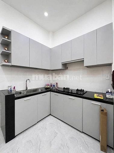 Chính chủ bán nhà Hồ Hảo Hơn Q.1 - 6m x 5m chỉ 5,7 tỷ - 3 tầng