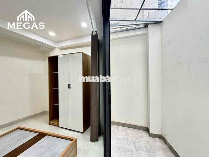 CHDV full nội thất ban công, cửa sổ cực thoáng ngay Phạm Văn Hai