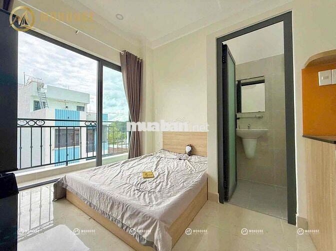 CHDV full nội thất ban công, cửa sổ cực thoáng ngay Phạm Văn Hai