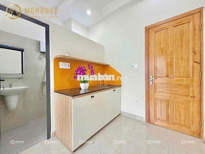 CHDV full nội thất ban công, cửa sổ cực thoáng ngay Phạm Văn Hai
