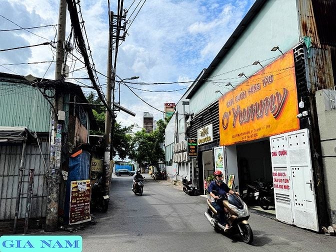 BÁN NHÀ TOÀ NHÀ VĂN PHÒNG : 60/1 UNG VĂN KHIÊM - P. 25 - Q. BÌNH THẠNH