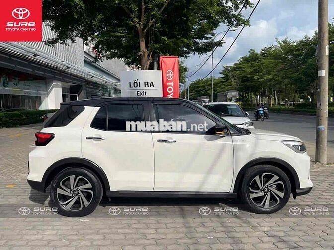 Toyota Raize Turbo 2022 Trắng nóc đen CVT