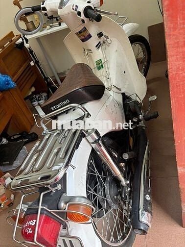 Xe máy Cub 50cc Trắng Cho Học Sinh