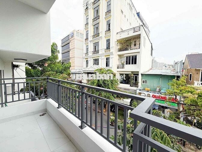 HỆ THỐNG PHÒNG STUDIO BAN CÔNG TRUNG TÂM QUẬN 7