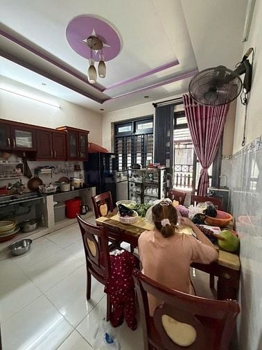 Nhà 2 mặt hẻm thông xe hơi, 4x18m, 1 sẹc Chiến Lược BT giá 8,5 tỷ (TL)